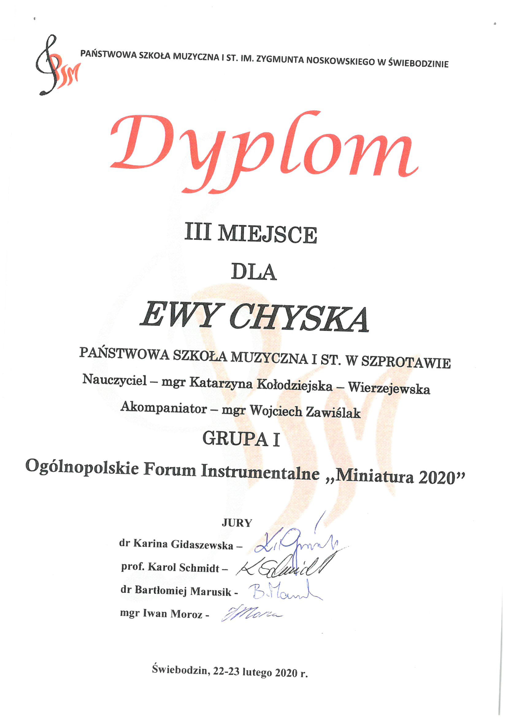 DYPLOMY 04